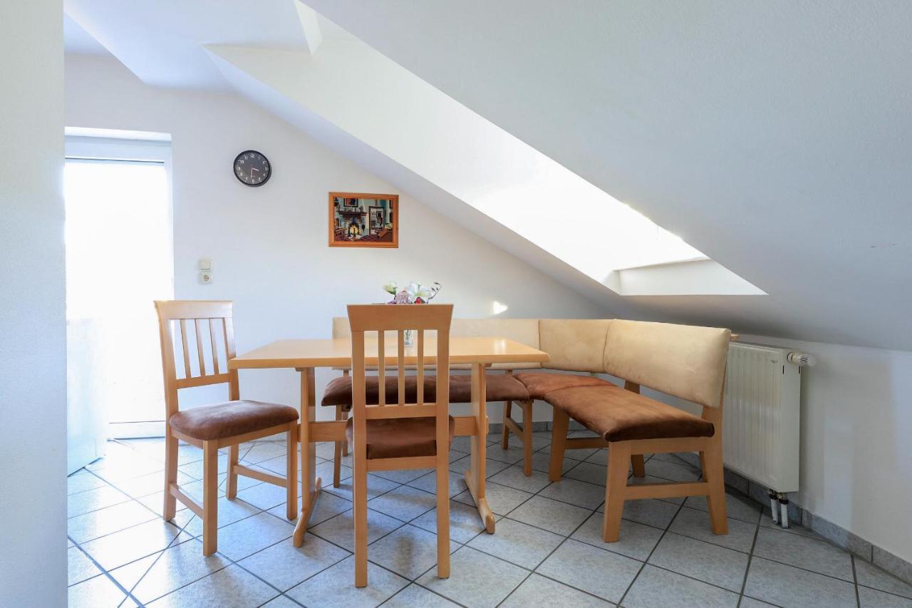 Ferienwohnung Altoetting Unterneukirchen Bagian luar foto